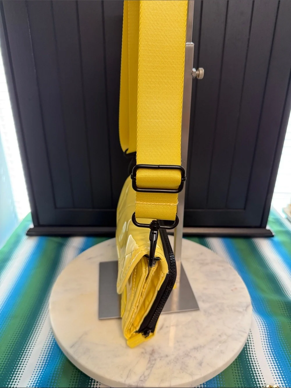 Ihkwip vibrant yellow